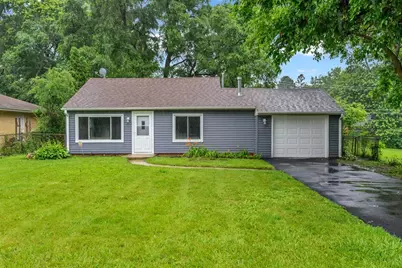 32910 N Meadow Road, Grayslake, IL 60030 - Photo 1