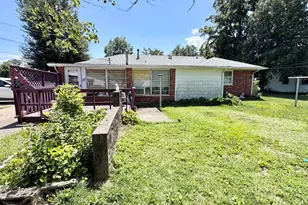 1 Charles Dr, Centralia, IL 62801 - Photo 10