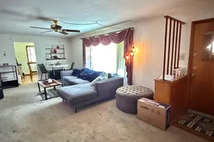 1 Charles Dr, Centralia, IL 62801 - Photo 2