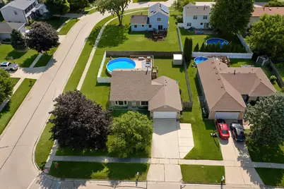 198 S Driftwood Trail, McHenry, IL 60050 - Photo 30