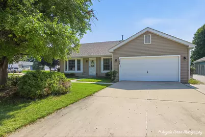 198 S Driftwood Trail, McHenry, IL 60050 - Photo 2