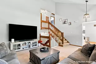 198 S Driftwood Trail, McHenry, IL 60050 - Photo 8