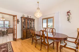 8432 W Amelia Dr, Niles, IL 60714 - Photo 6