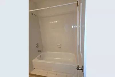 212 N Walnut Lane N, Schaumburg, IL 60194 - Photo 10