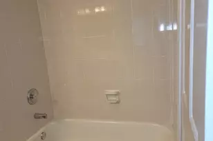 212 N Walnut Ln N, Schaumburg, IL 60194 - Photo 10