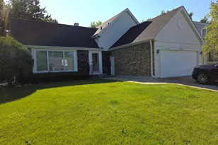 212 N Walnut Ln N, Schaumburg, IL 60194 - Photo 20