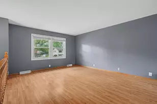 2401 Arden Dr, Champaign, IL 61821 - Photo 6