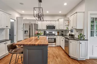 811 E Main Street, Yorkville, IL 60560 - Photo 10