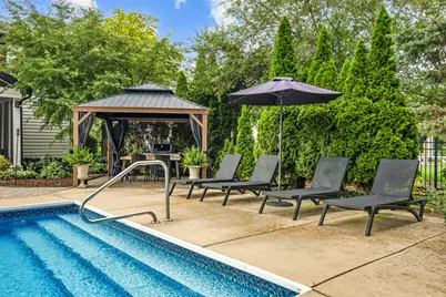 811 E Main Street, Yorkville, IL 60560 - Photo 32