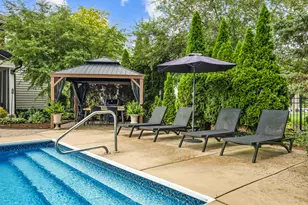 811 E Main St, Yorkville, IL 60560 - Photo 32