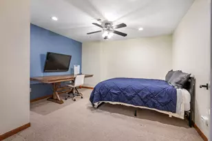 811 E Main St, Yorkville, IL 60560 - Photo 28