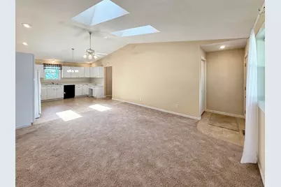 309 Maple Avenue, Forreston, IL 61030 - Photo 10
