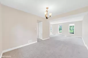 1906 Armwood Ln, Mundelein, IL 60060 - Photo 6