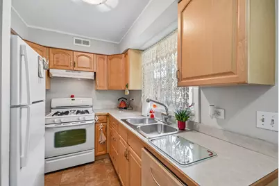 1435 Bear Flag Drive, Hanover Park, IL 60133 - Photo 6