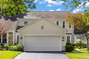 1969 Wexford Cir, Wheaton, IL 60189 - Photo 2