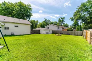 423 Lily Ln, Lakemoor, IL 60051 - Photo 24