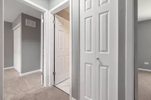 462 Degas Cir, Bolingbrook, IL 60440 - Photo 18