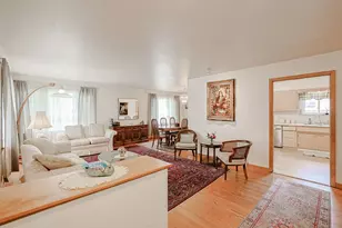 5505 Keeney St, Morton Grove, IL 60053 - Photo 8