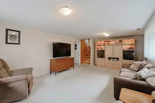 5505 Keeney St, Morton Grove, IL 60053 - Photo 18