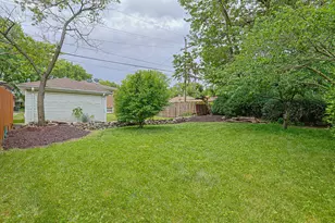 5505 Keeney St, Morton Grove, IL 60053 - Photo 20