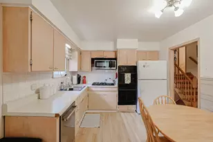 5505 Keeney St, Morton Grove, IL 60053 - Photo 6