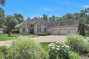 1749 Bittersweet Dr, Saint Anne, IL 60964 - Photo 2