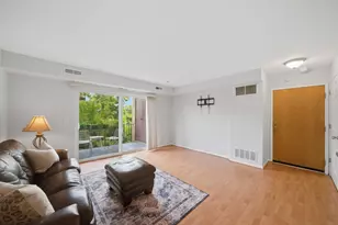 814 N River Rd, Mount Prospect, IL 60056 - Photo 20