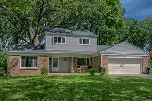 104 E Louis Ave, Lake Forest, IL 60045 - Photo 1