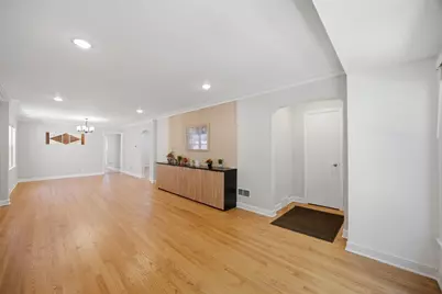 8039 S Campbell Avenue, Chicago, IL 60652 - Photo 4