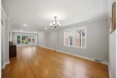8039 S Campbell Avenue, Chicago, IL 60652 - Photo 10