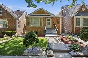 8039 S Campbell Ave, Chicago, IL 60652 - Photo 1