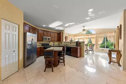 450 Raintree Drive, Oswego, IL 60543 - Photo 4