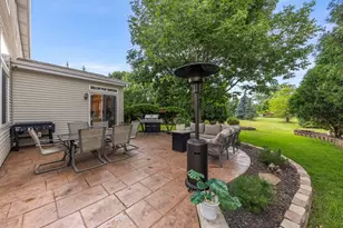450 Raintree Dr, Oswego, IL 60543 - Photo 22