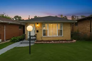 11635 S Bishop St, Chicago, IL 60643 - Photo 2