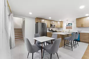 11635 S Bishop St, Chicago, IL 60643 - Photo 10