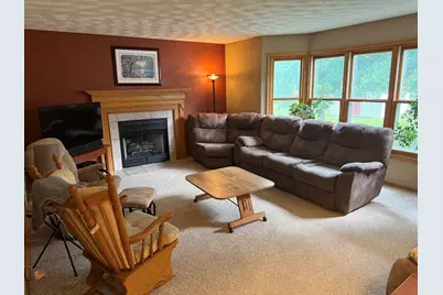 1891 Indian Springs Court, Freeport, IL 61032 - Photo 10