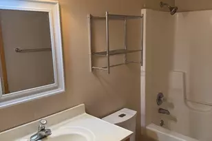 1891 Indian Springs Ct, Freeport, IL 61032 - Photo 18