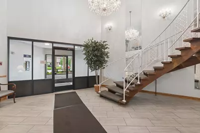 9840 S Pulaski Road #106, Oak Lawn, IL 60453 - Photo 4
