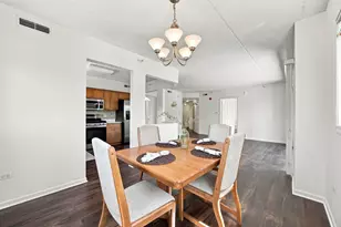 1 S Lincoln Ave, Lombard, IL 60148 - Photo 12