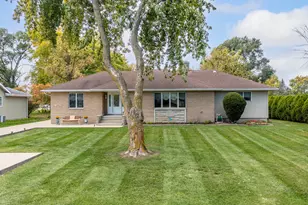 18622 Burnham Ave, Lansing, IL 60438 - Photo 4
