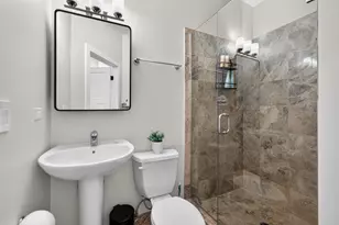 1022 N Wood St, Chicago, IL 60622 - Photo 16