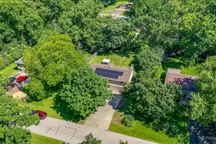 29W264 Lee Rd, West Chicago, IL 60185 - Photo 22