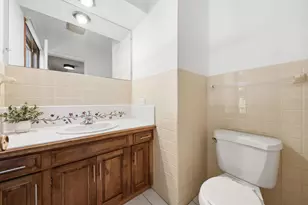 1065 Barneswood Dr, Downers Grove, IL 60515 - Photo 18