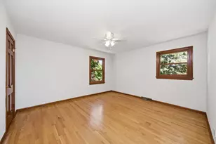 1065 Barneswood Dr, Downers Grove, IL 60515 - Photo 30
