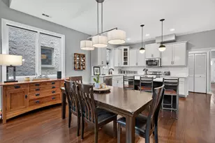 1320 W Grenshaw St, Chicago, IL 60607 - Photo 6