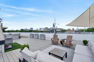 1320 W Grenshaw St, Chicago, IL 60607 - Photo 32