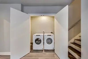 3918 S King Dr, Chicago, IL 60653 - Photo 16