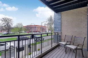3918 S King Dr, Chicago, IL 60653 - Photo 2