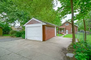 1535 Benton St, Rockford, IL 61107 - Photo 30