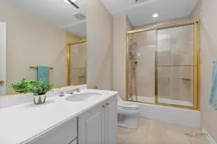 1302 Hawthorne Ln, Hinsdale, IL 60521 - Photo 36